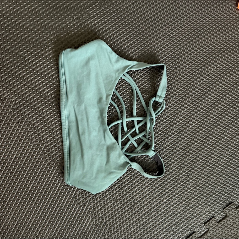 Lululemon Free to be Wild Bra